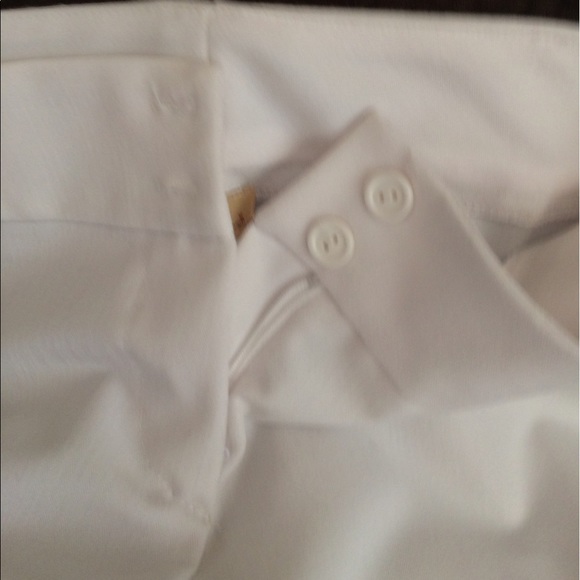 Fashion Magazine- Great pair of white pants - Picture 6 of 8