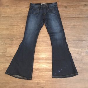 Guess Bell Bottom Jeans