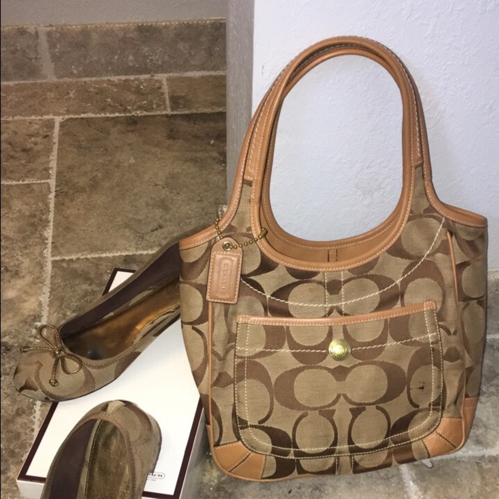 Coach hobo handbag