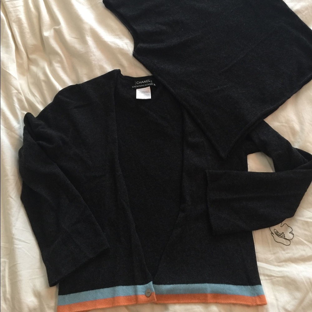 Chanel original Two piece cashmere sweater set