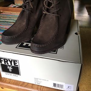 Frye Parker Moc Short Charcoal Suede Boots 8.5M