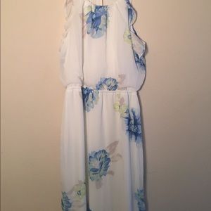 Beautiful, long, floral maxi dress