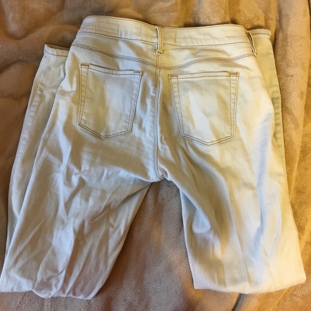 Light blue ripped ankle jeans - Picture 3 of 4