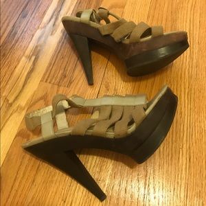 Strapped, platform, sexy safari-look heels