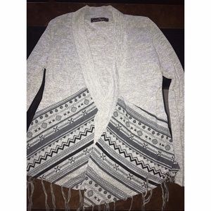 Cute gray cardigan with tribal designs