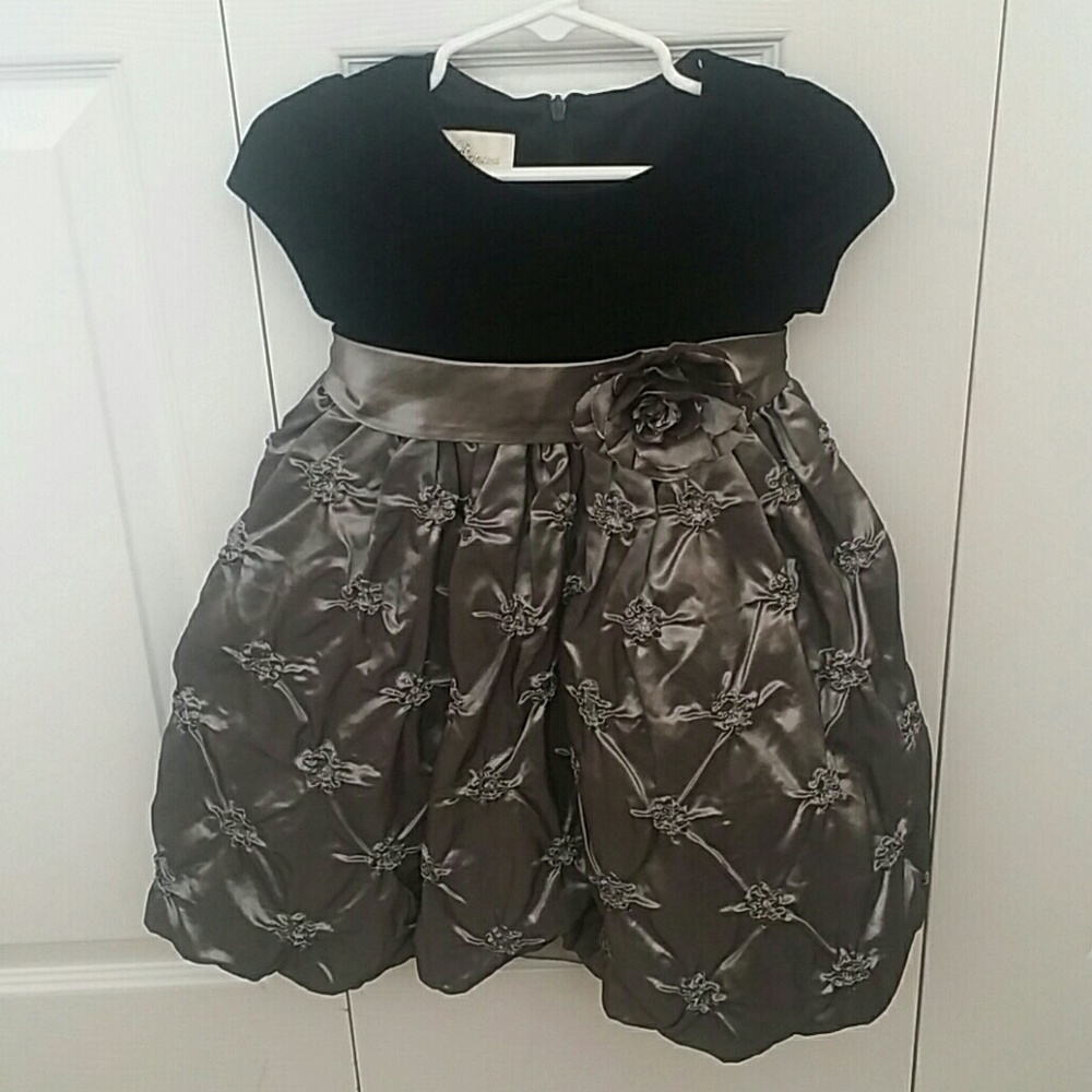 Black and Grey balloon dress