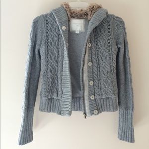 American Eagle grey cable knit fur hood sweater