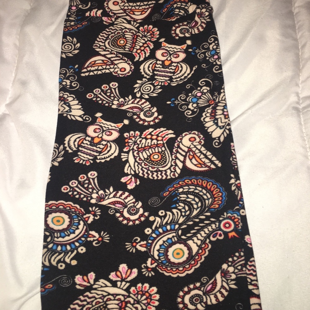 ‼️SOLD‼️Adorable bird Lularoe leggings