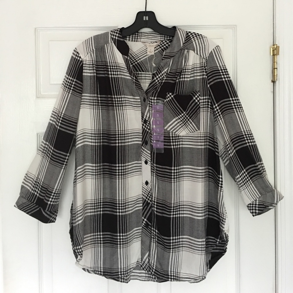 NWT Khakis & Co Plaid Button Down (Size Small)