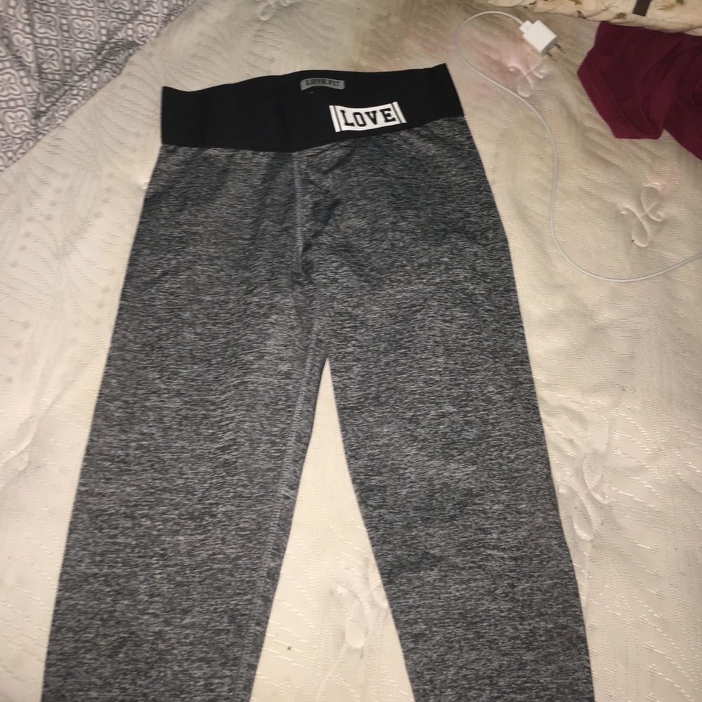 Athletic leggings