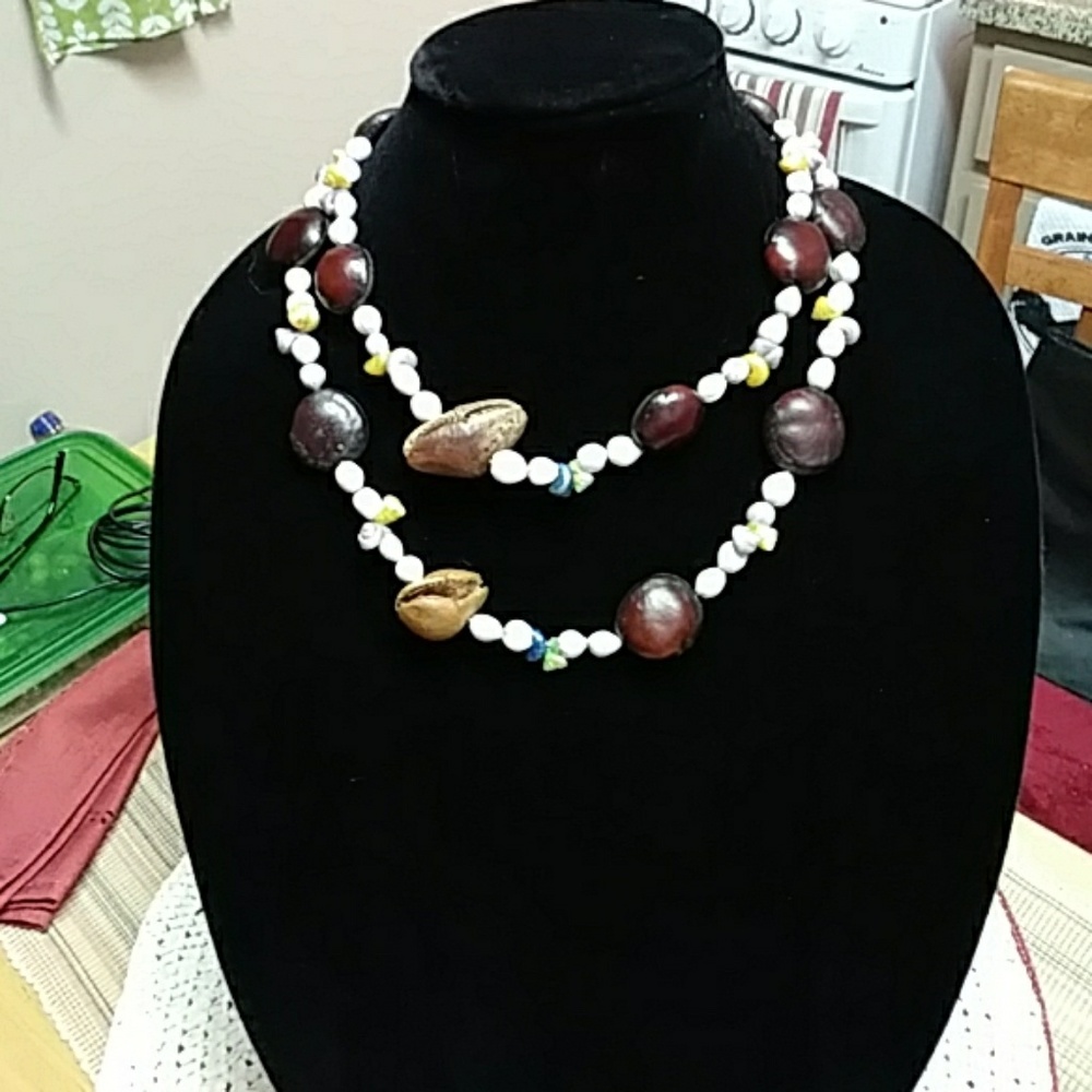 Authentic seashell Hawaiian nuts necklace