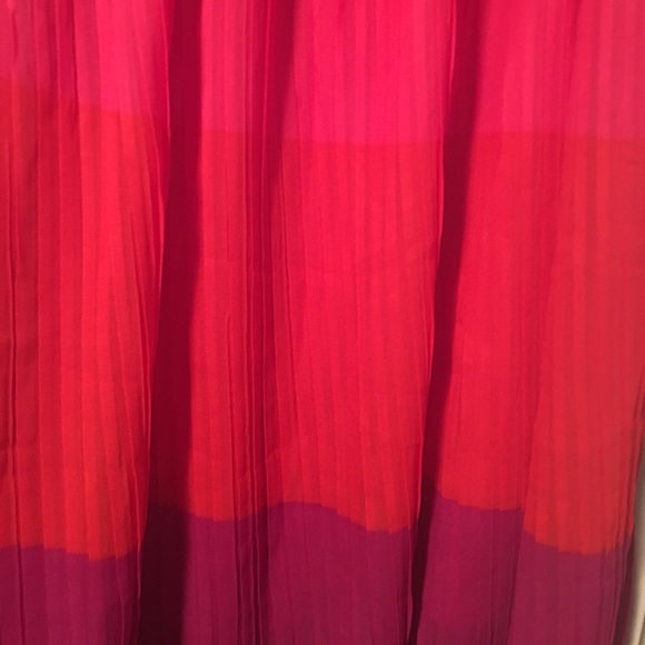 Pleated Maxi Skirt - Picture 3 of 4