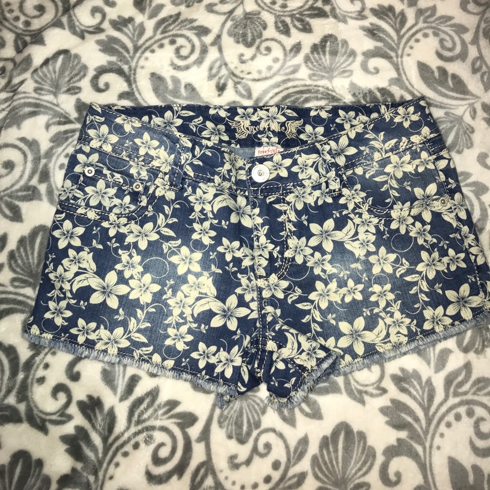 Floral Jeans shorts