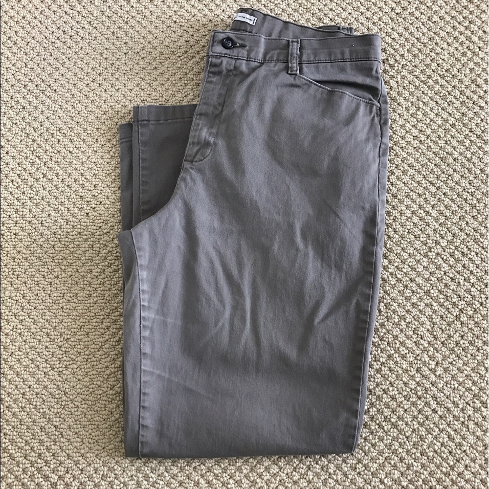 Gray Lee jeans.