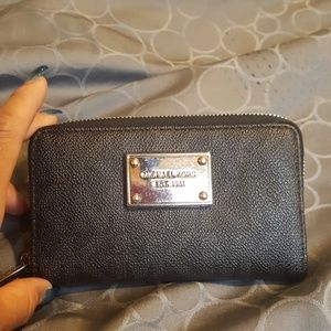 Michael Kor change purse