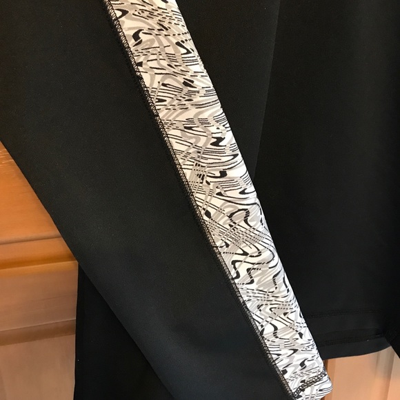 Work out zip up - Picture 2 of 4