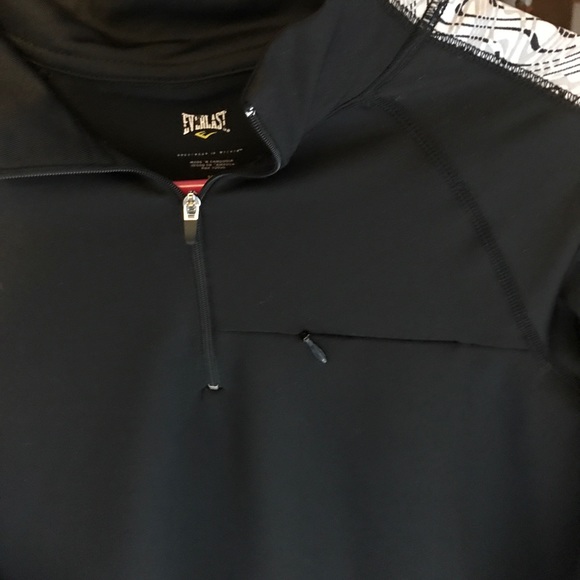 Work out zip up - Picture 3 of 4