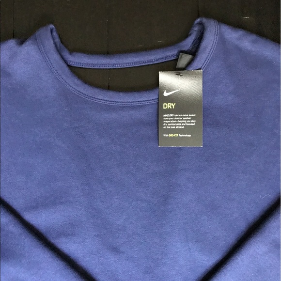 Nike Dry Women's Long-Sleeve Training Top - Picture 5 of 8