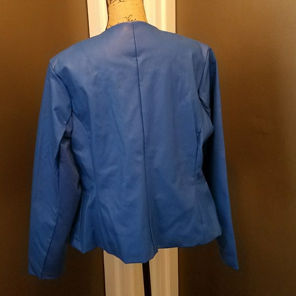 Faux leather jacket - Picture 3 of 7