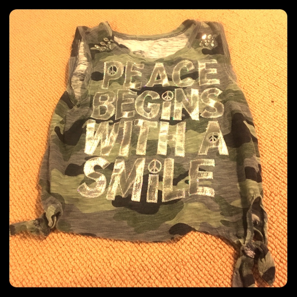 Camouflage tank top with quote