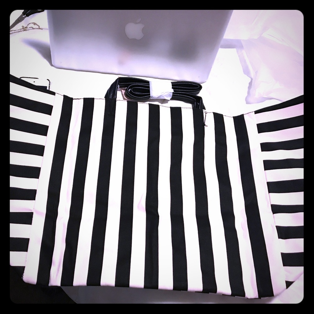 Victoria's Secret Canvas Signature Stripe Tote 👜