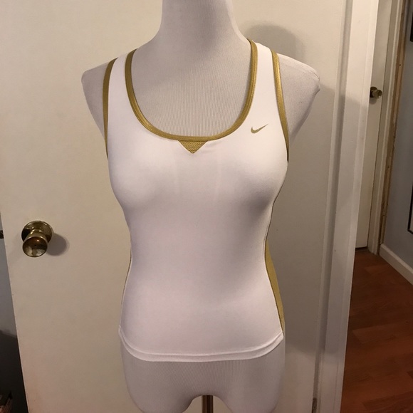 Nike Tops - Nike dri-fit tank top