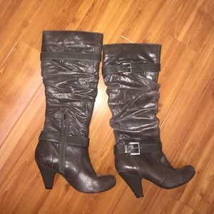Jessica Simpson boots