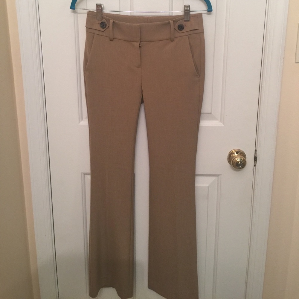 Ann Taylor. Straight leg Pant