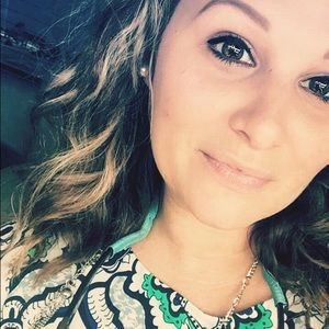 Meet your Posher, Jade