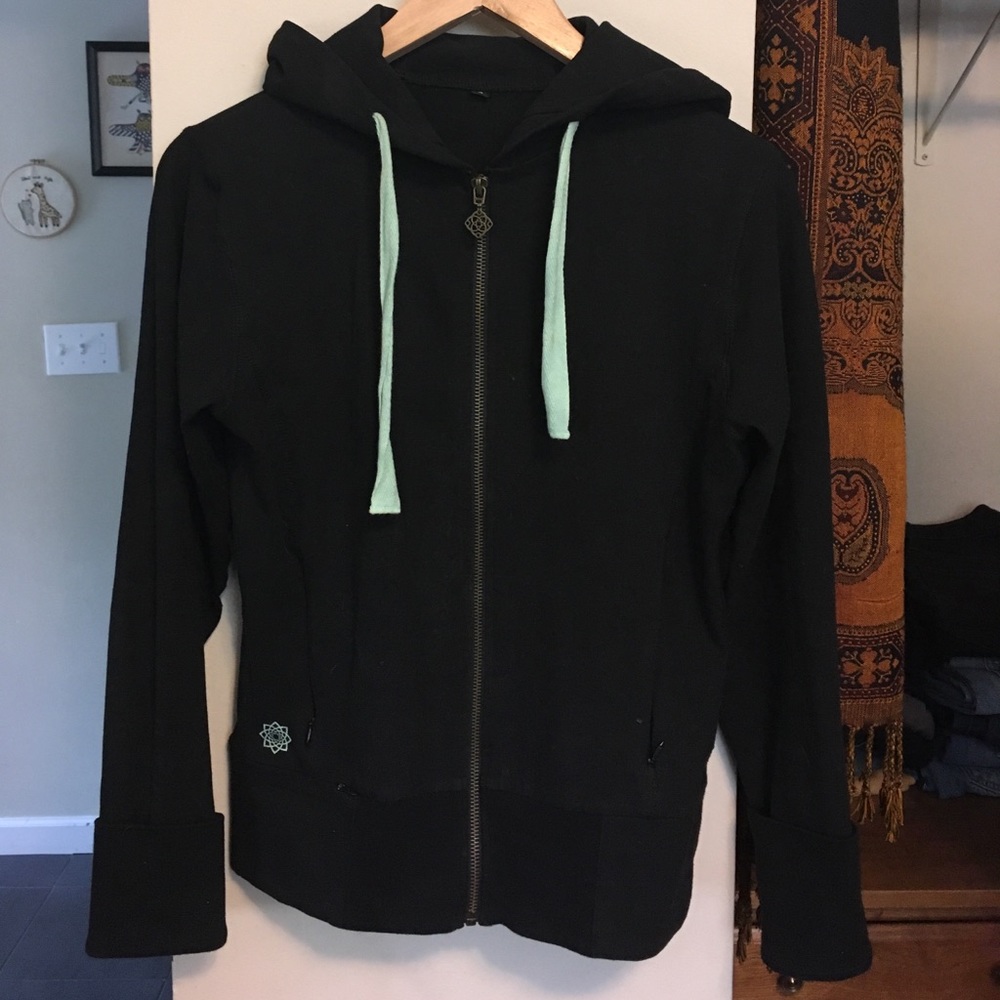 Gaiam brand hooded sweater