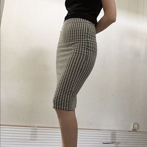 Topshop stretch checked pencil skirt size4