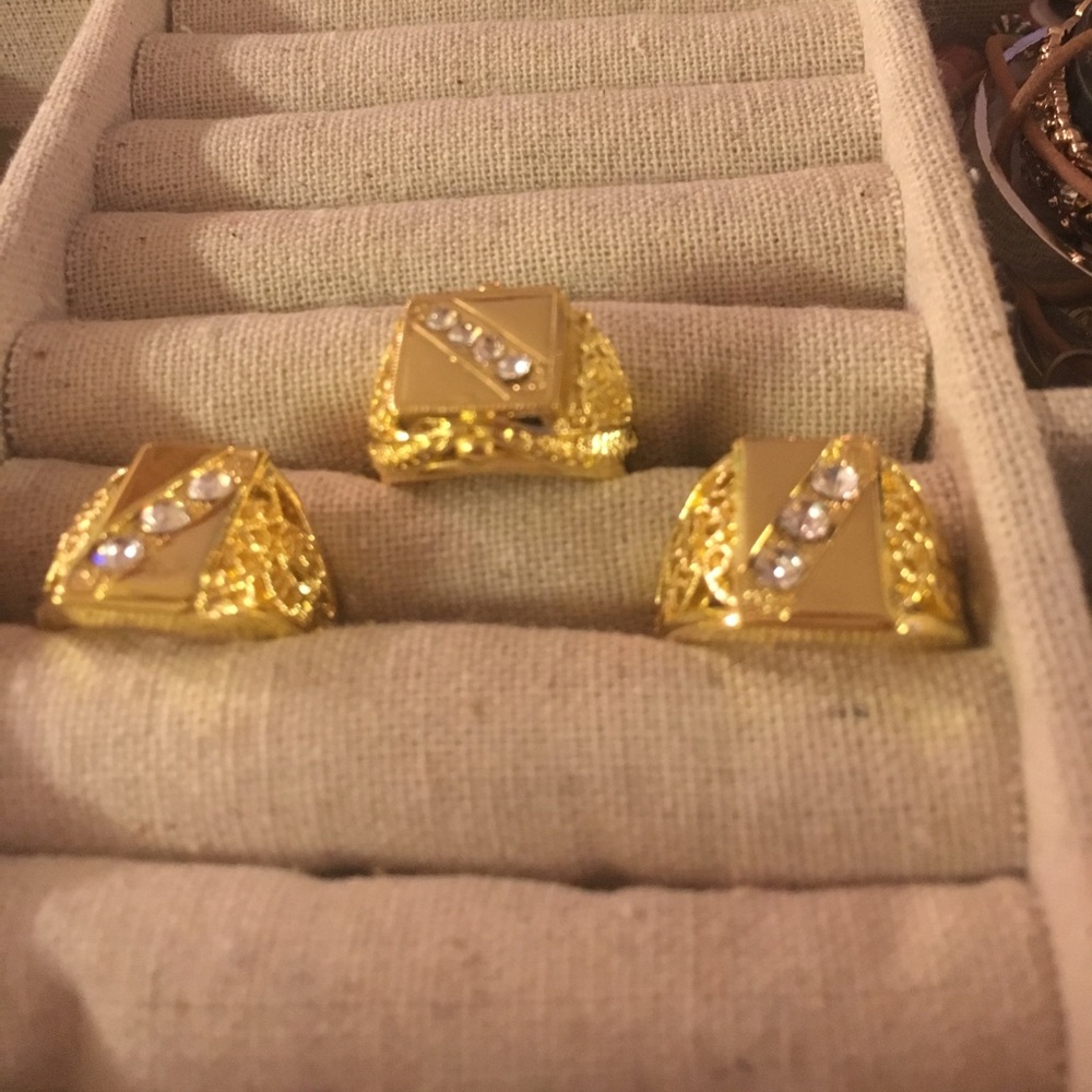 Size 10, Gold Rings - Picture 2 of 2