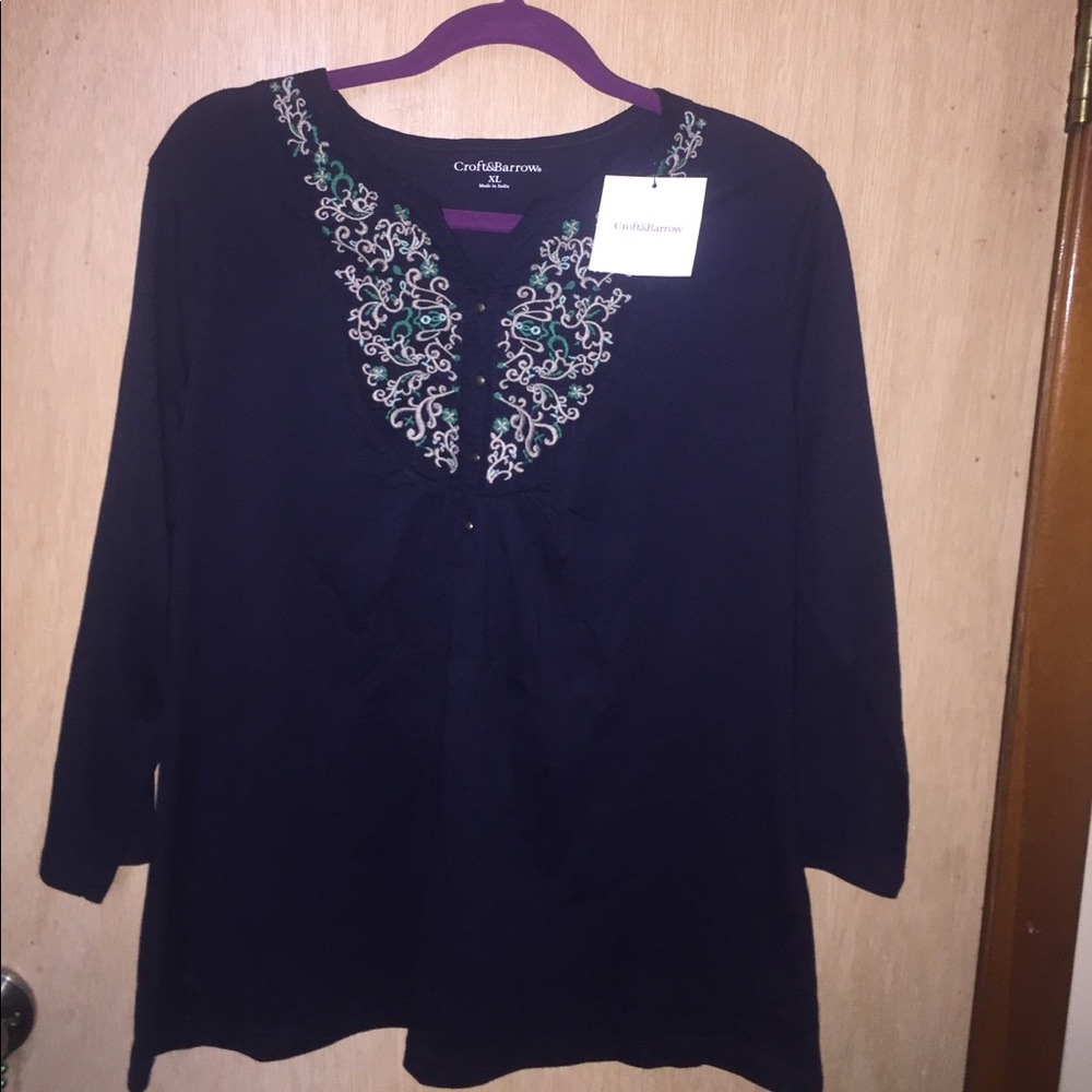 Croft & Borrow cute quarter sleeve tunic top