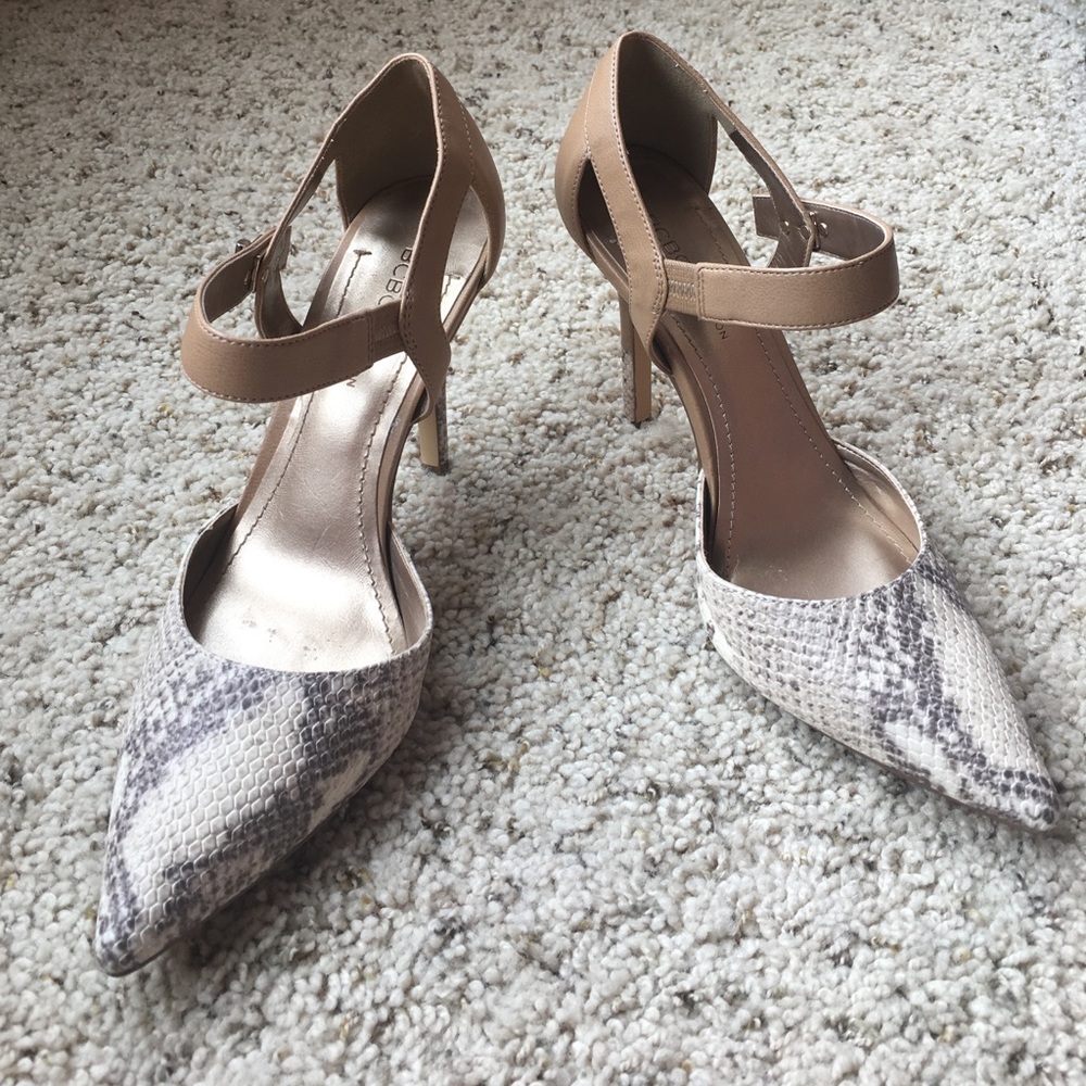 Awesome BCBG heels!