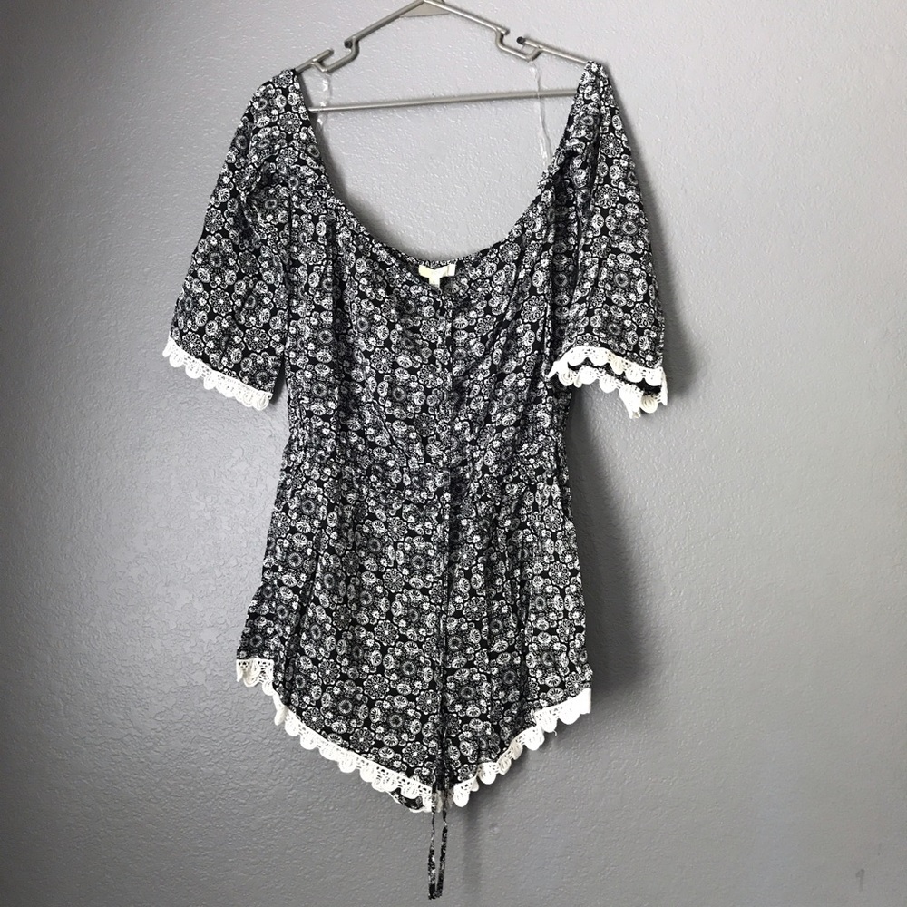 SOLD Kori Black & White Boho Romper w/Crochet Trim - Picture 1 of 4