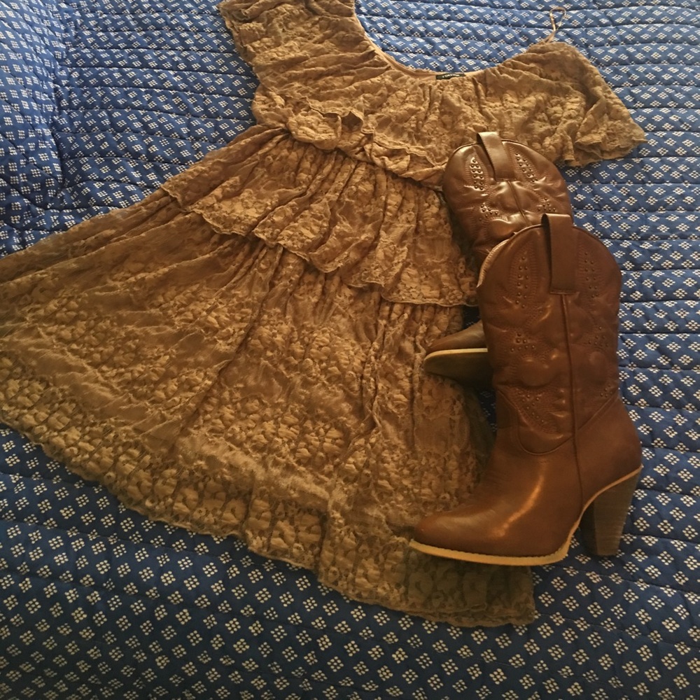 ‼️NWOT‼️Brown Layered Lace Dress
