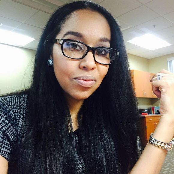 Meet your Posher, Laura - Picture 3 of 3