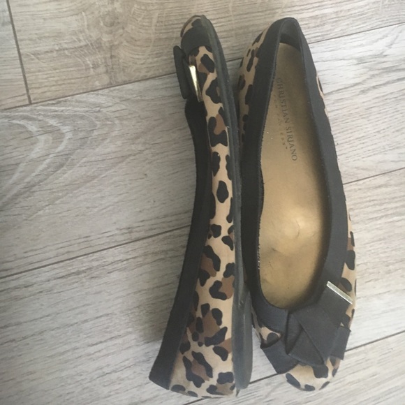 Flats - Picture 2 of 3