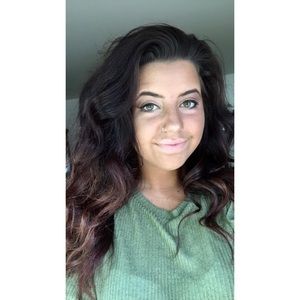 Meet your Posher, Casey