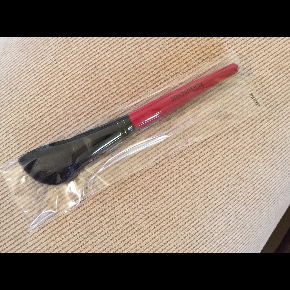 Smashbox travel size contour brush