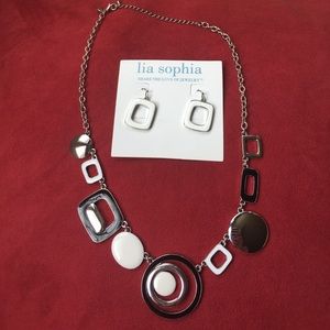 NWOT Lia Sophia necklace and earrings set