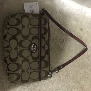 Medium Coach Wrist bag