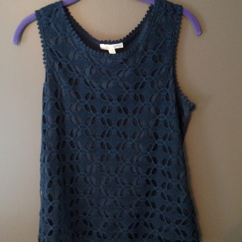 Lacy navy top