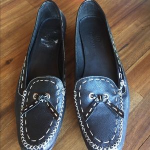 Cole Haan black with white stitching low heel