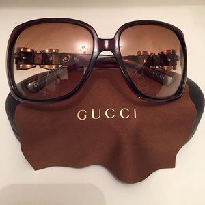Gucci GG 3006s Sunglasses with cloth