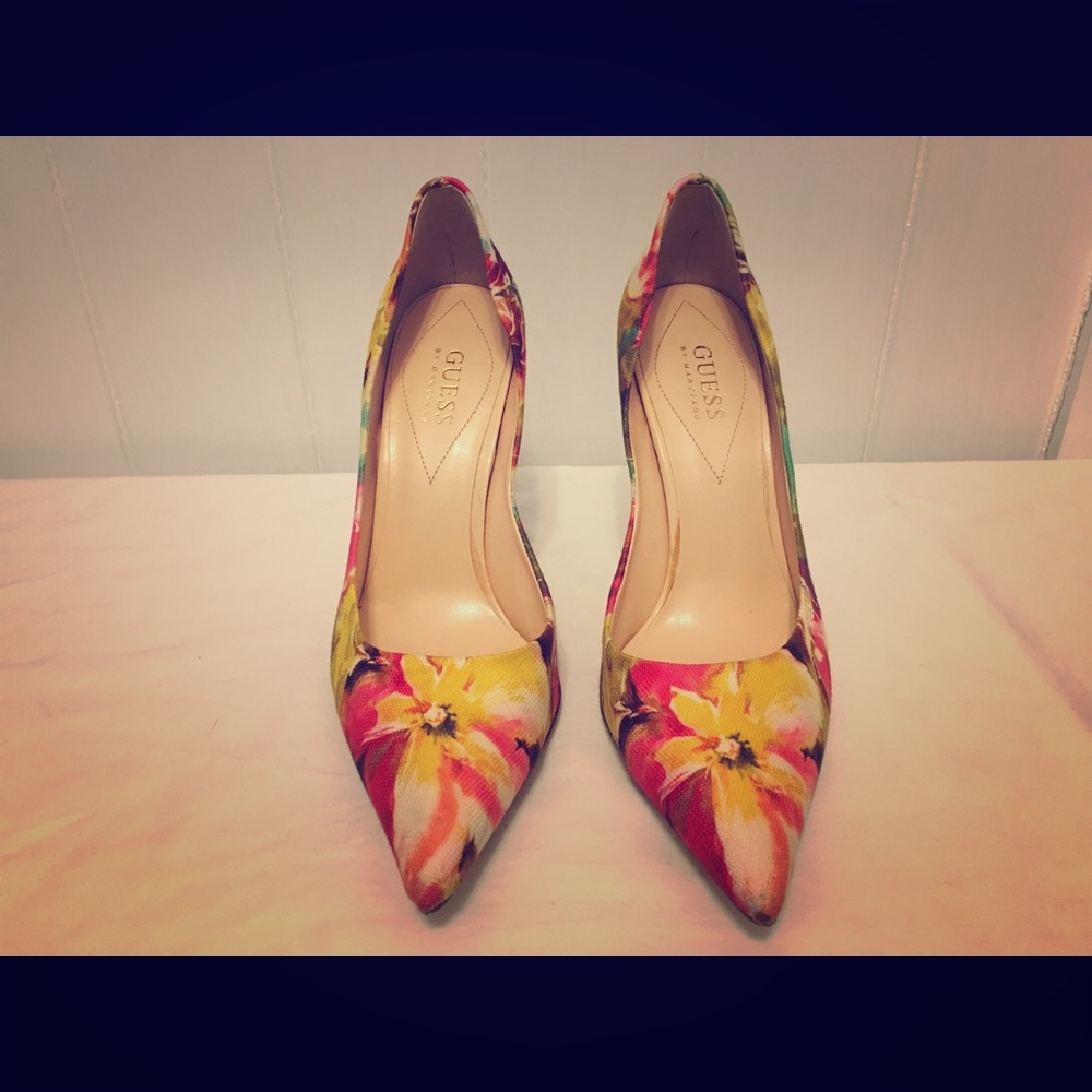Guess by Marciano Carrie Floral Pumps