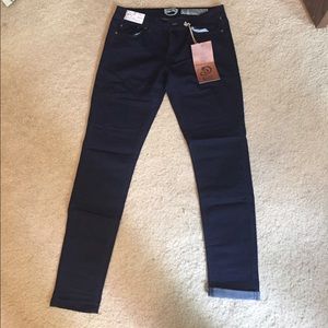 Skinny jeans