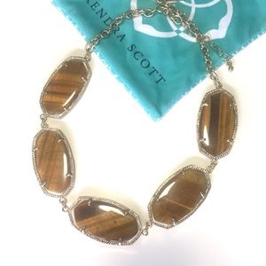 Kendra Scott necklace - Valencia