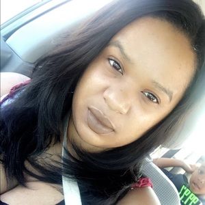 Meet your Posher, Lanae