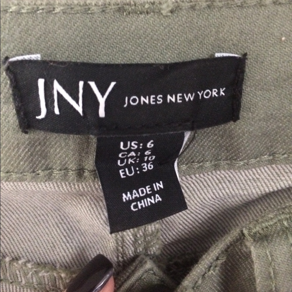 Army green capris - Picture 7 of 7